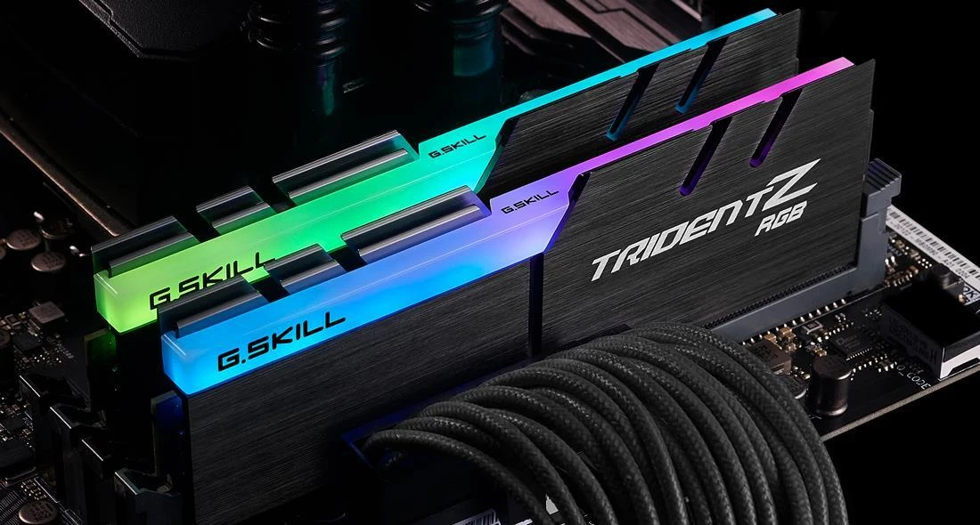G.Skill Trident Z RGB atminties moduliai su LED pašvietimu