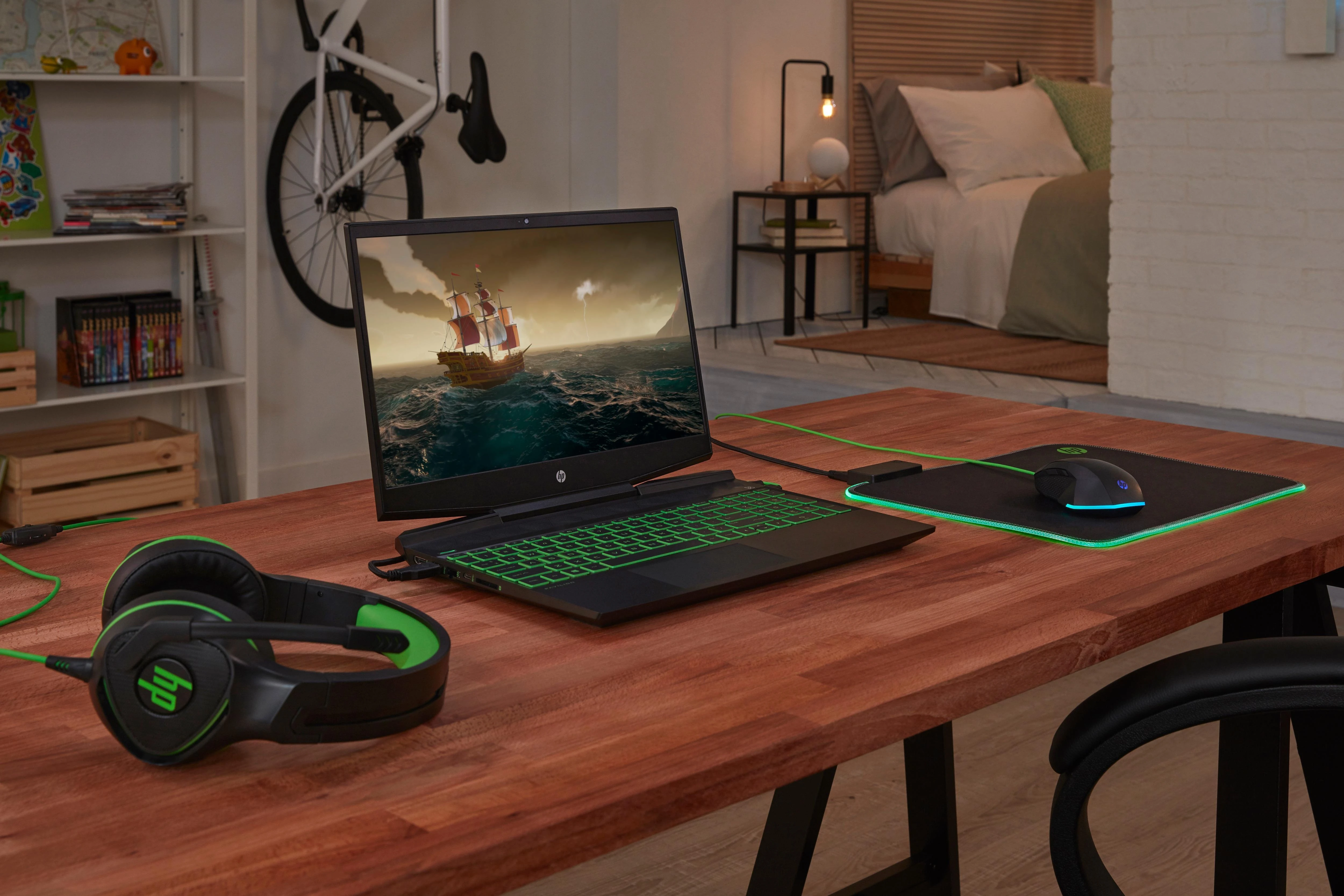 Žaidimų ausinės HP Pavilion 400, Juoda-Žalia | Varle.lt