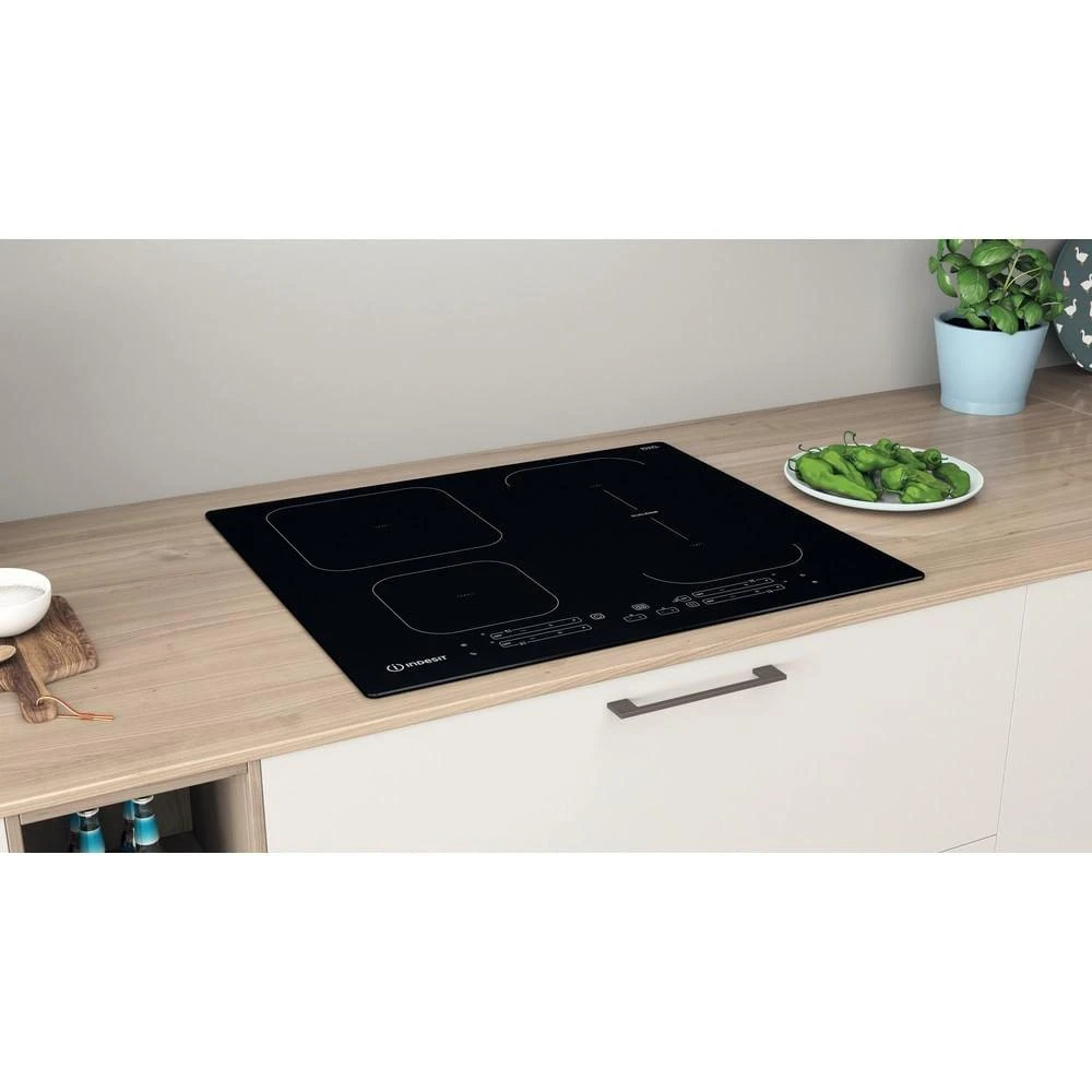 INDESIT | Kaitlentė | IB 65B60 NE | Indukcija | Degiklių / virimo zonų skaičius 4 | Palieskite | Laikmatis | Juodas