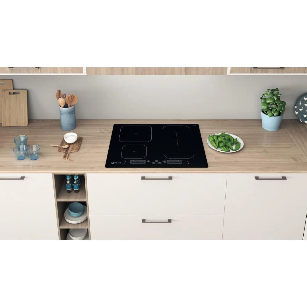 INDESIT | Kaitlentė | IB 65B60 NE | Indukcija | Degiklių / virimo zonų skaičius 4 | Palieskite | Laikmatis | Juodas