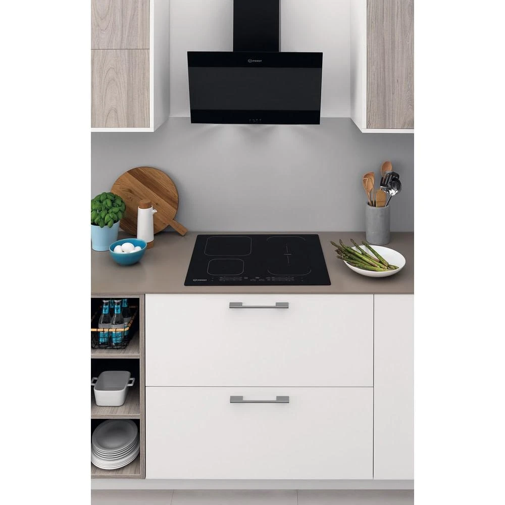 INDESIT | Kaitlentė | IB 65B60 NE | Indukcija | Degiklių / virimo zonų skaičius 4 | Palieskite | Laikmatis | Juodas