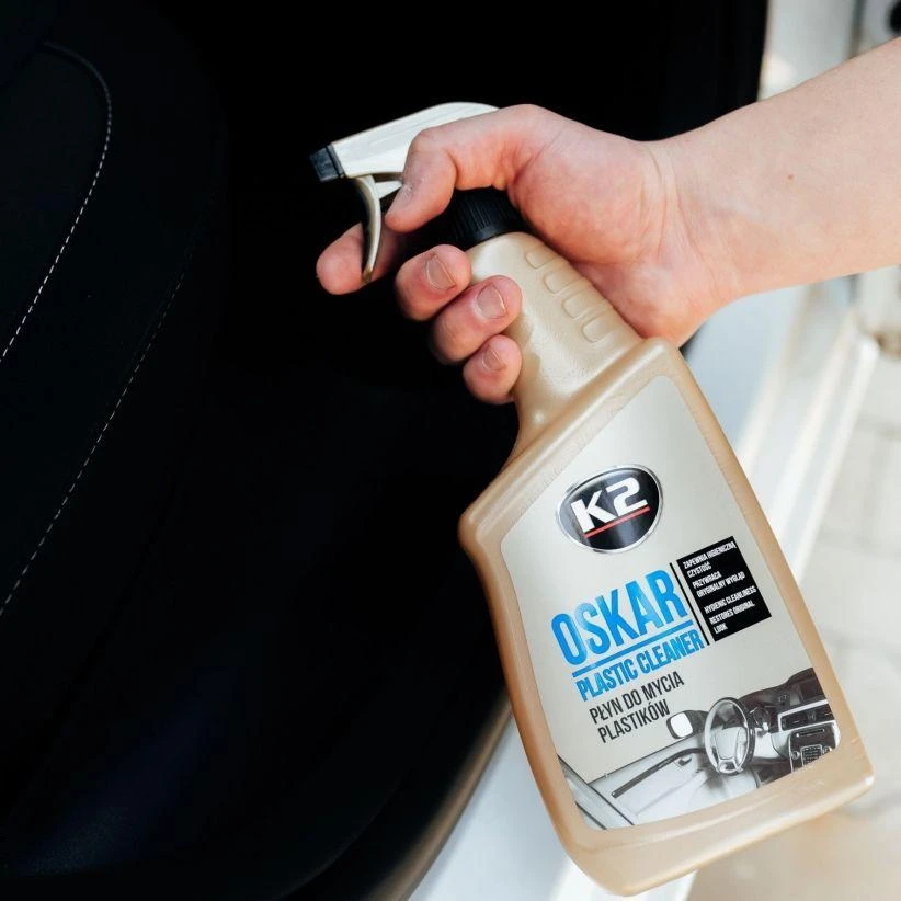 Melle K2 OSKAR PLASTIKINIŲ PAVIRŠIŲ VALIKLIS 750ML