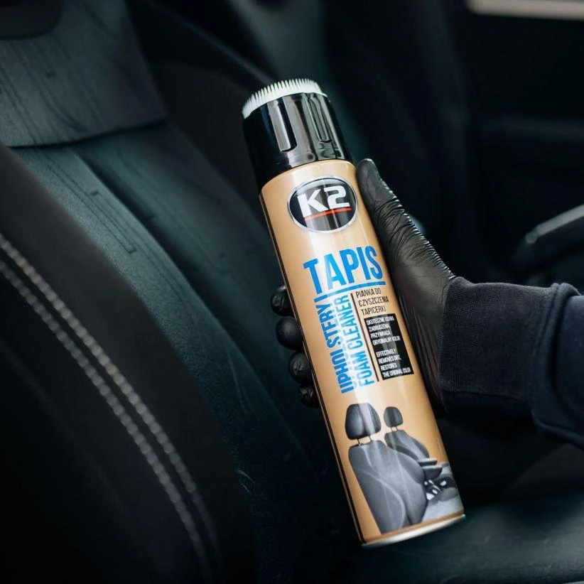 Melle K2 TAPIS PUTOS APMUŠALŲ VALYMUI SU ŠEPETĖLIU 600ML