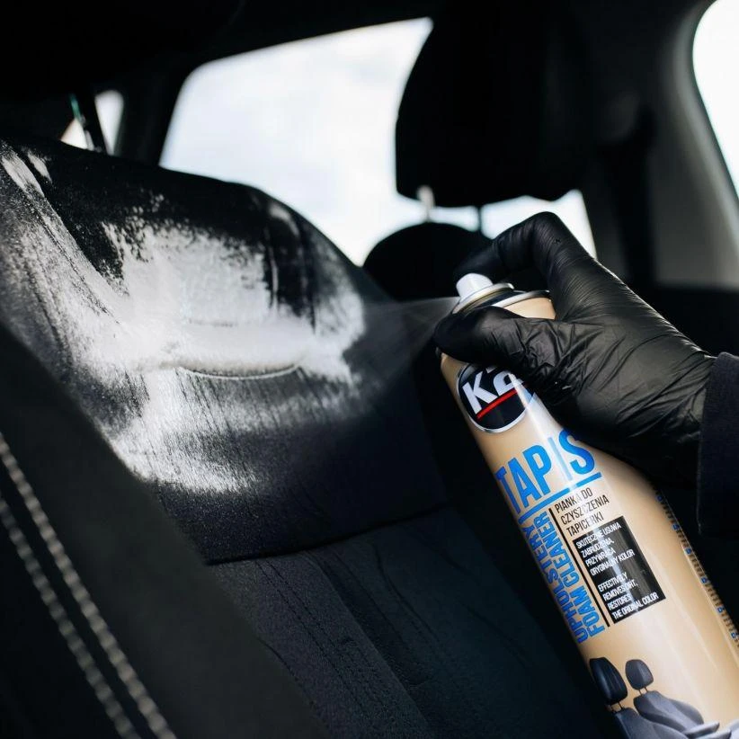 Melle K2 TAPIS PUTOS APMUŠALŲ VALYMUI SU ŠEPETĖLIU 600ML