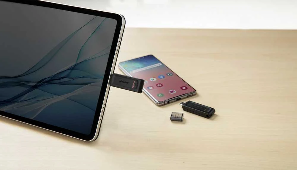 Kingston 128GB USB-C 3.2 Gen 1 DataTraveler 70