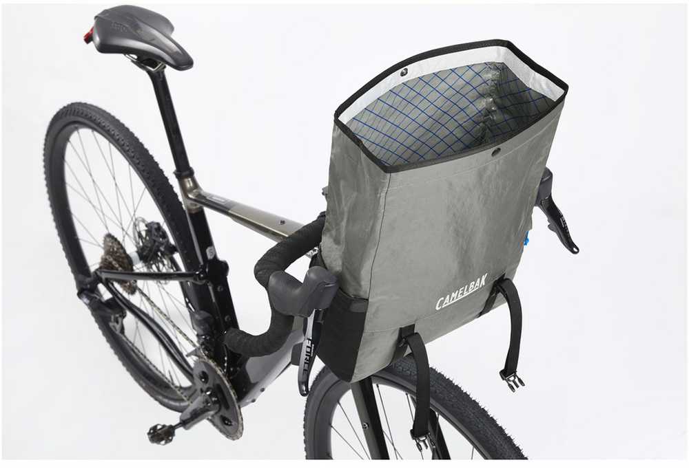 CAMELBAK M.U.L.E. 12 Rankinukas ant vairo pilkos spalvos