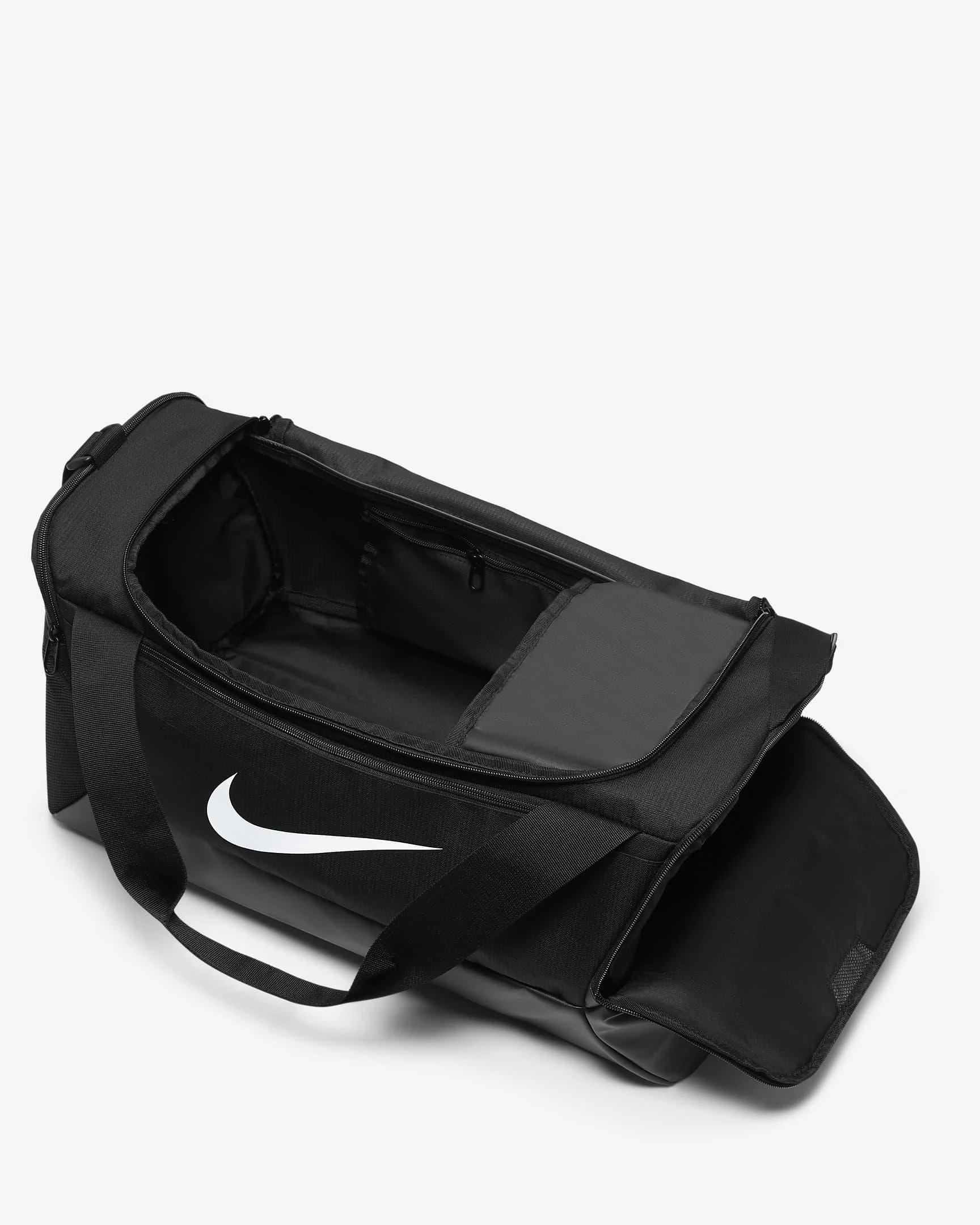 Nike Brasilia 9.5 Krepsys DM3976 010