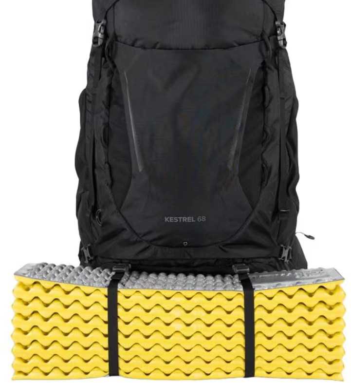 Trekking kuprinė Osprey Kestrel 38 juodas S/M