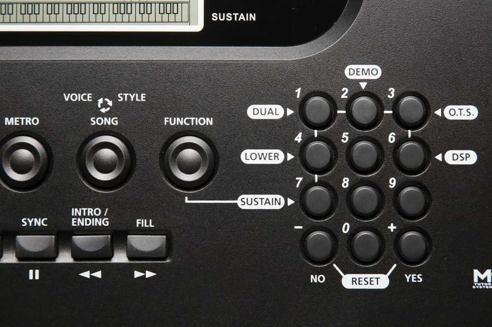 Kurzweil KP70 - Klaviatūra