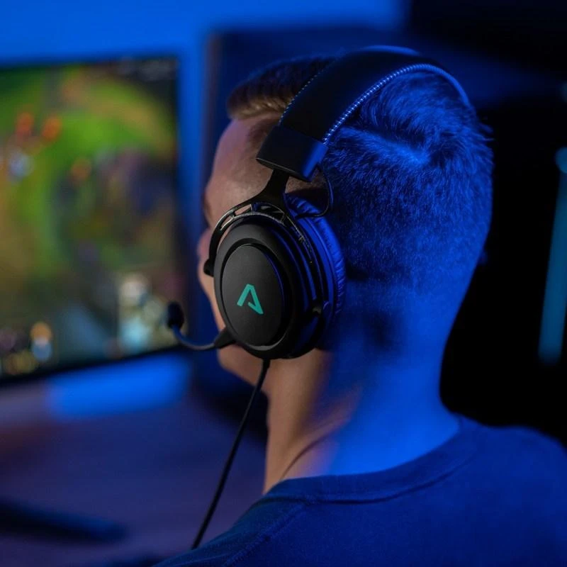 Lamax Heroes General1 žaidimų ausinės su LED apšvietimu