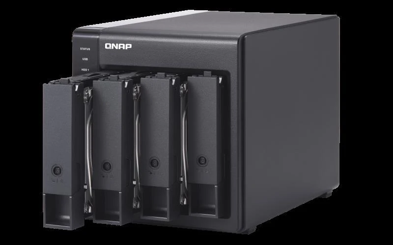 QNAP TR-004 diskų masyvas Juoda
