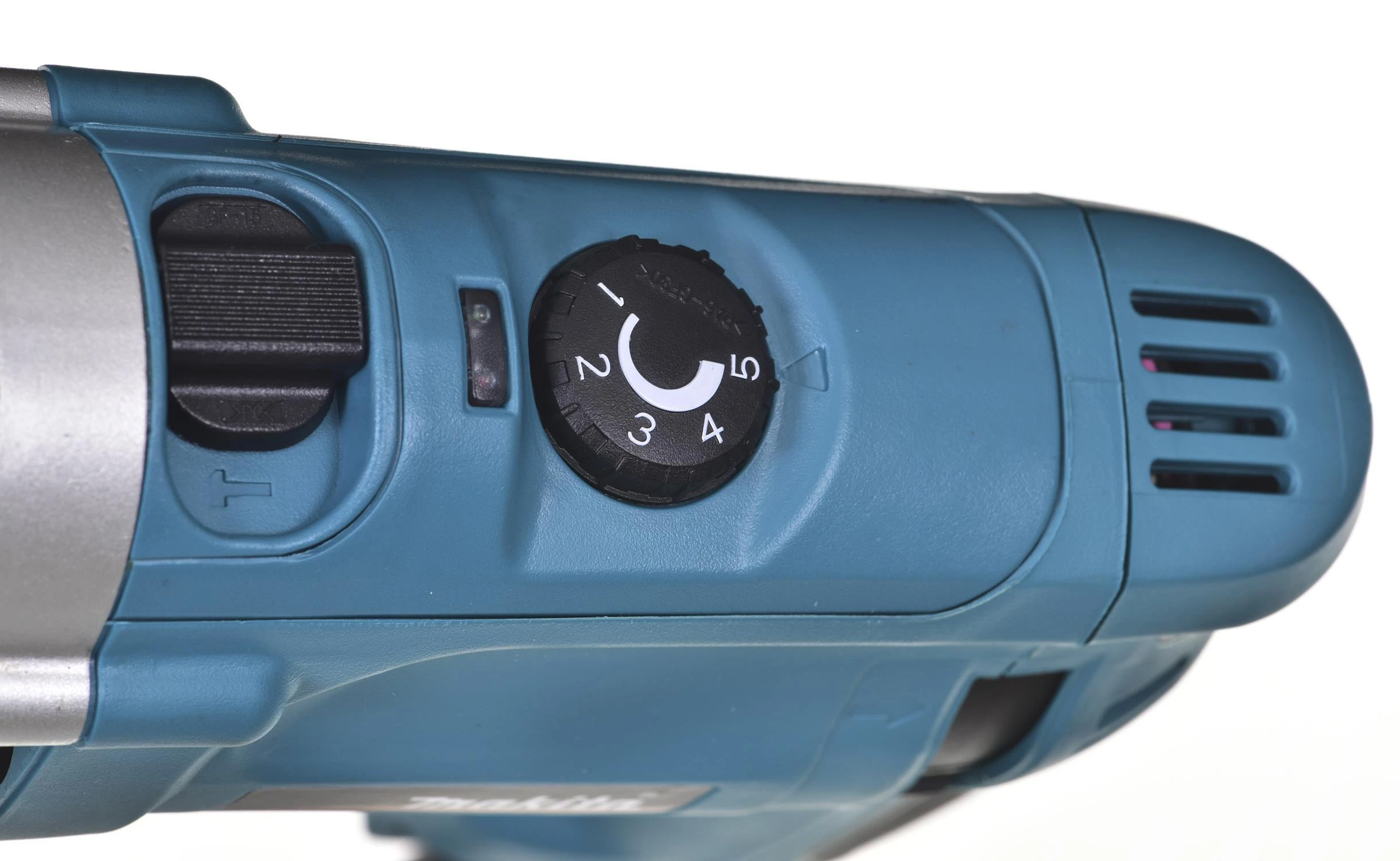 MAKITA PLAKTUOTIS GRĄŽAS 1010W 2 GREITŲ MAKPAC HP2070J