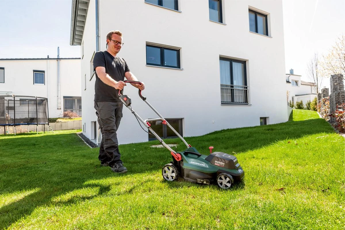 Akumuliatorinės vejapjovės RM 36-18 LTX BL 36, korpusas, Metabo