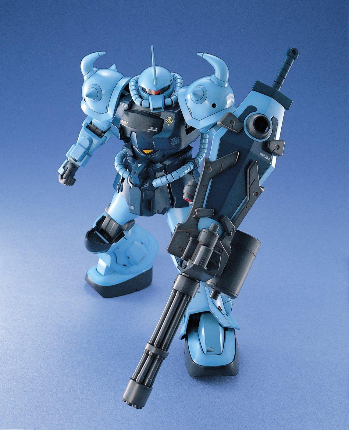 Bandai MG Gouf Custom MS-07B-3 Gunpla modelis 1/100, 61575