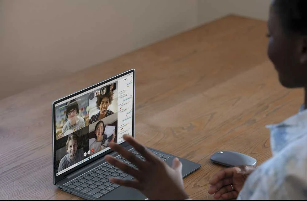 Microsoft Surface Nešiojamas kompiuteris Go Intel Core i5-1035G1 12.4inch 8GB RAM 256GB SSD Intel UHD Graphics W10P Platinum EN Commercial