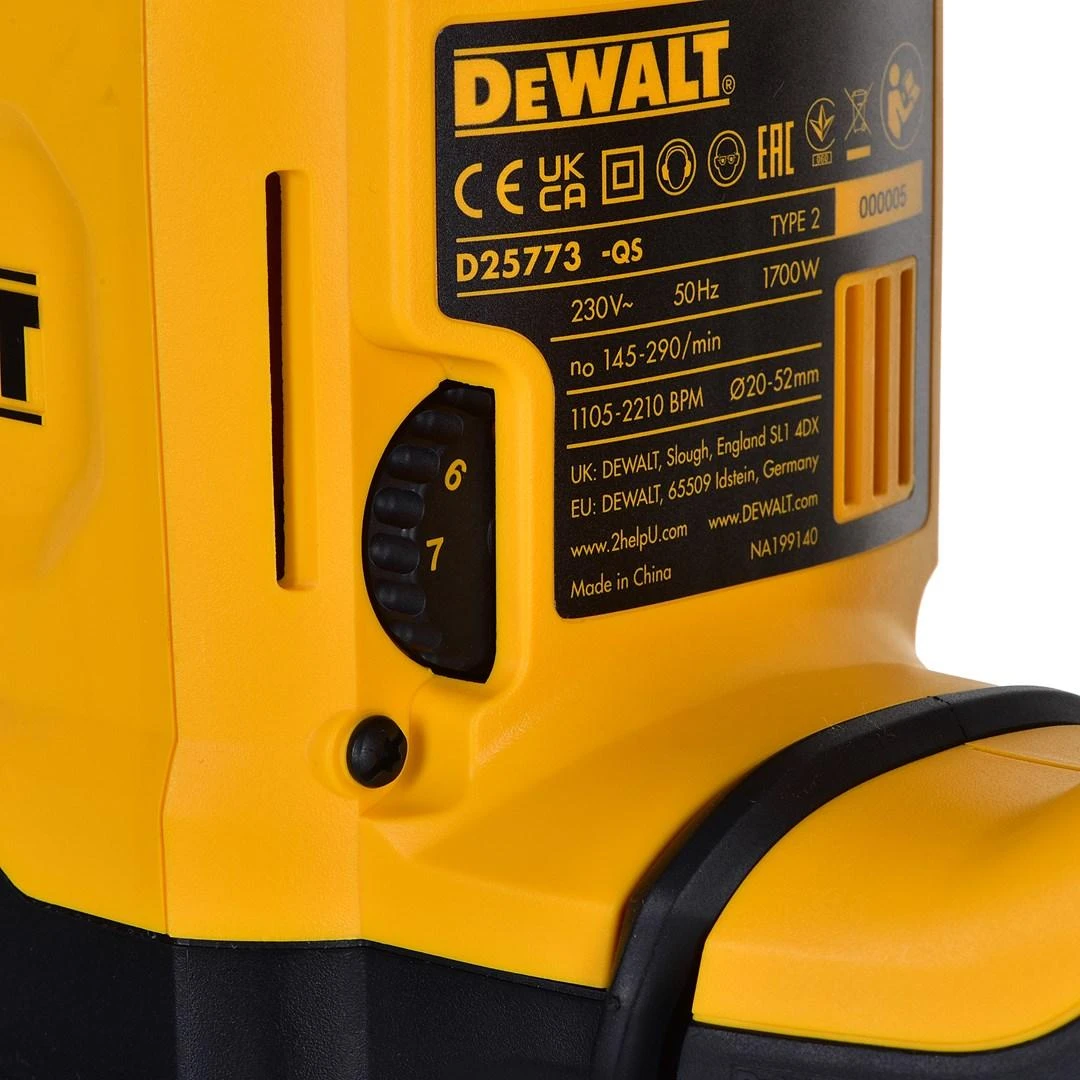 DEWALT perforatorius D25773K SDS-MAX 1700W 19.4J 10.5kg
