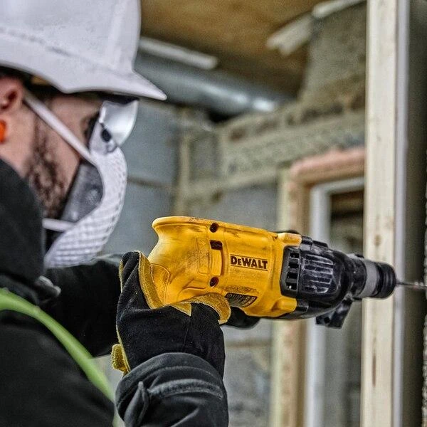 Perforuotas grąžtas Dewalt D25033 710 W