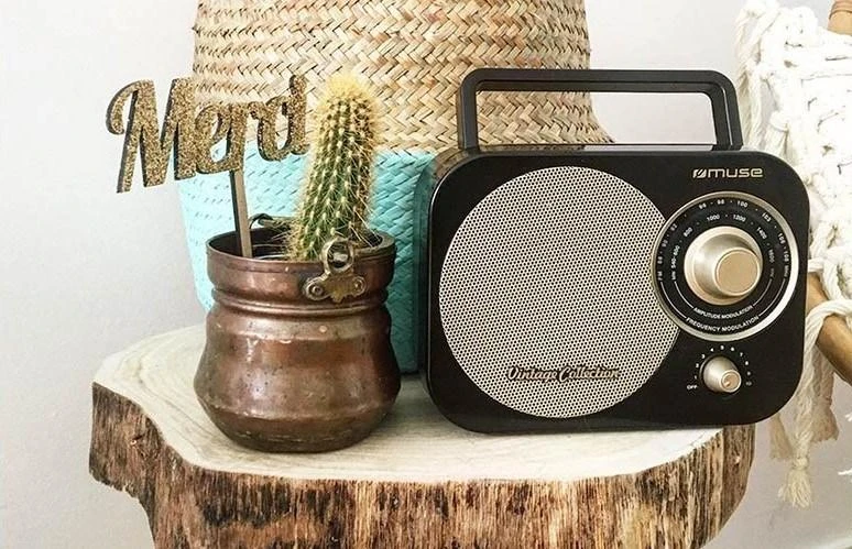 Muse | Portable radio | M-055RB | AUX in | Juodas/Gold
