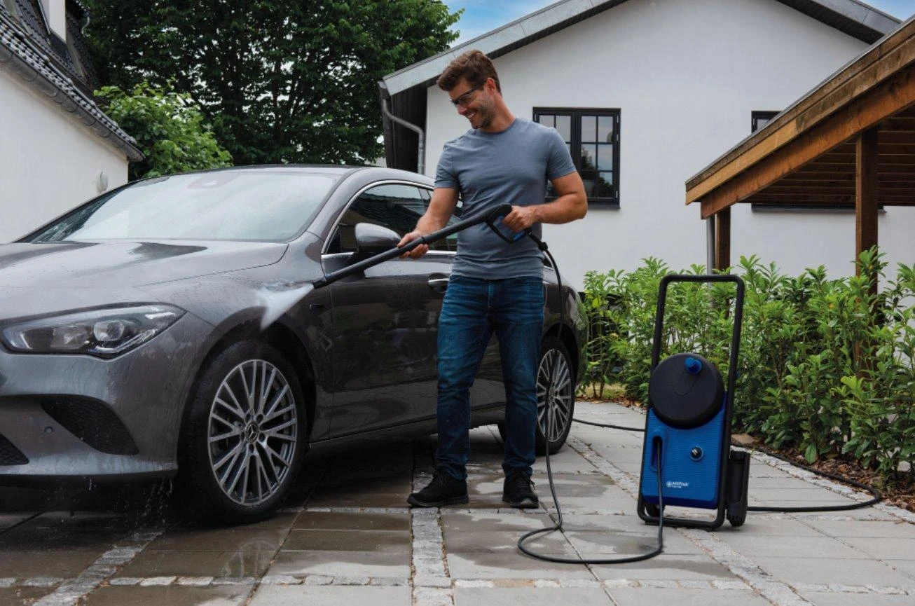 Nilfisk Core 150-10 PowerControl EU aukšto slėgio plovimo įrenginys Upright Elektrinis 468 l/h 2000 W Mėlyna