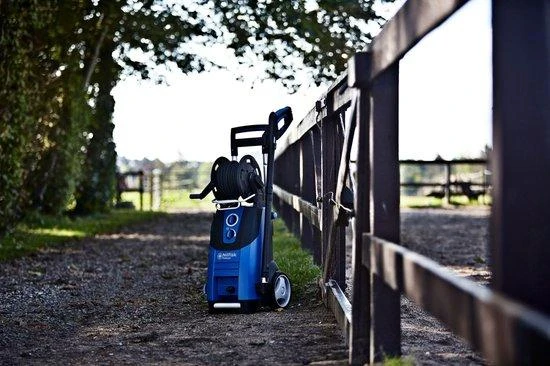 Nilfisk Nilfish PREMIUM 180-10 EU Slėginė plovimo mašina Vertikali Elektrinė 610 l/h 2900 W Mėlyna, Juodas