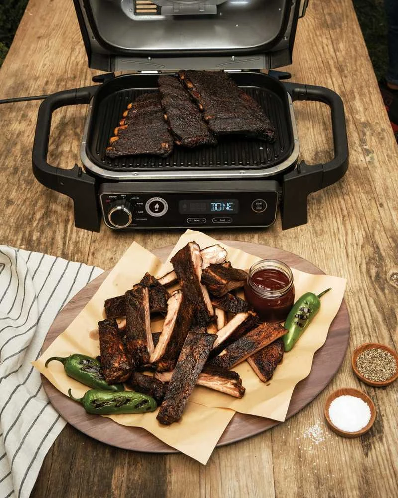 Ninja Kitchen Woodfire™ Lauko grilis/kepsninė