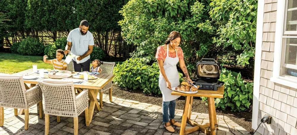 Ninja Kitchen Woodfire™ Lauko grilis/kepsninė