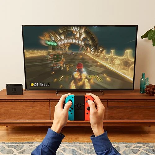 Nintendo Switch (Raudona / Mėlyna)