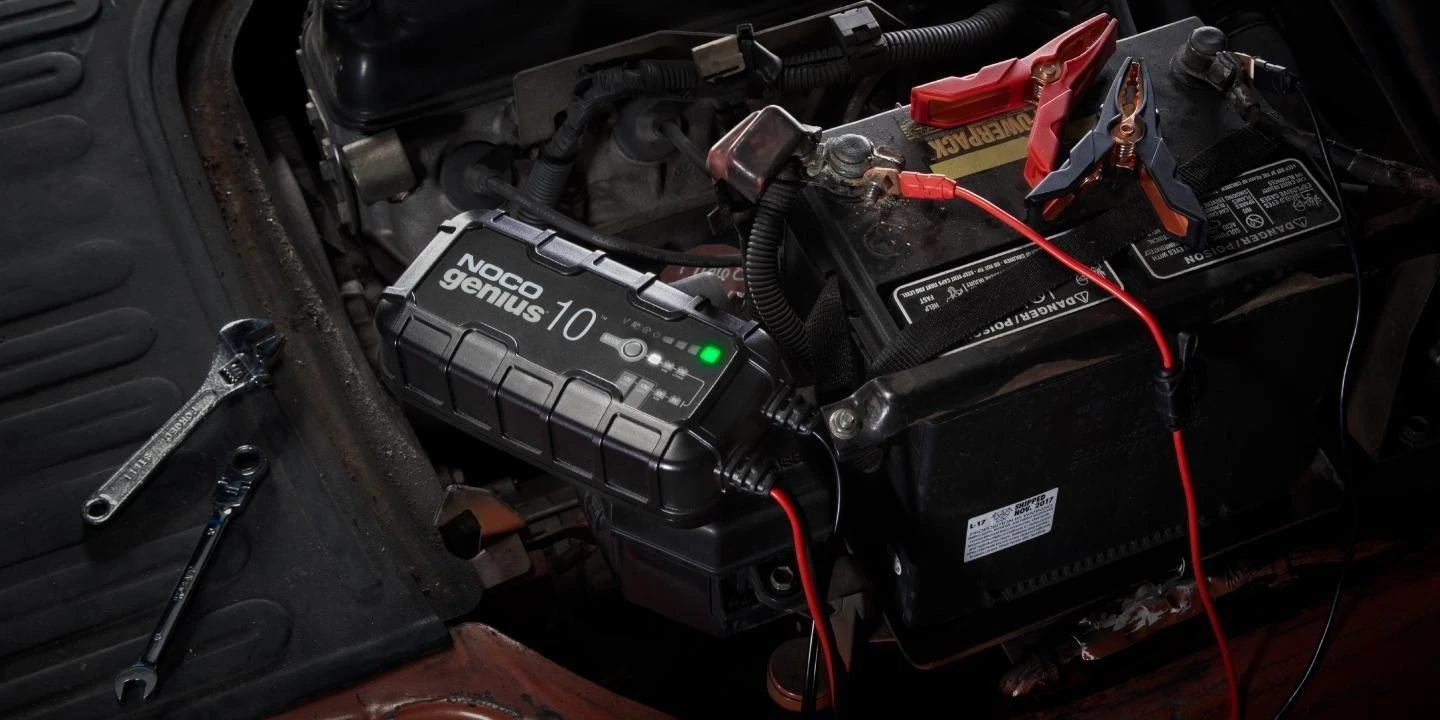 Akumuliatorių Įkroviklis - NOCO Genius10 EU 10A, 6V/12V su Priežiūros ir Nusierinimo Funkcija