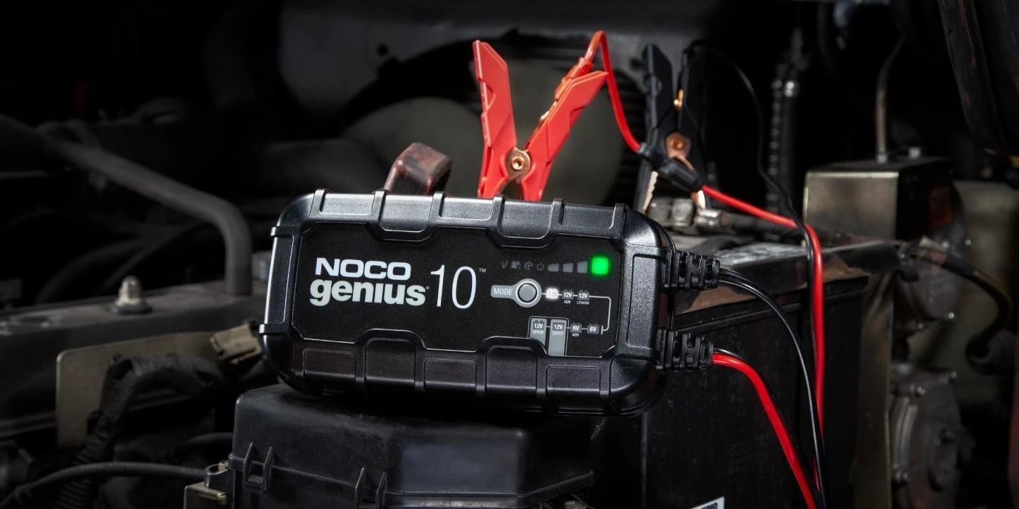 Akumuliatorių Įkroviklis - NOCO Genius10 EU 10A, 6V/12V su Priežiūros ir Nusierinimo Funkcija