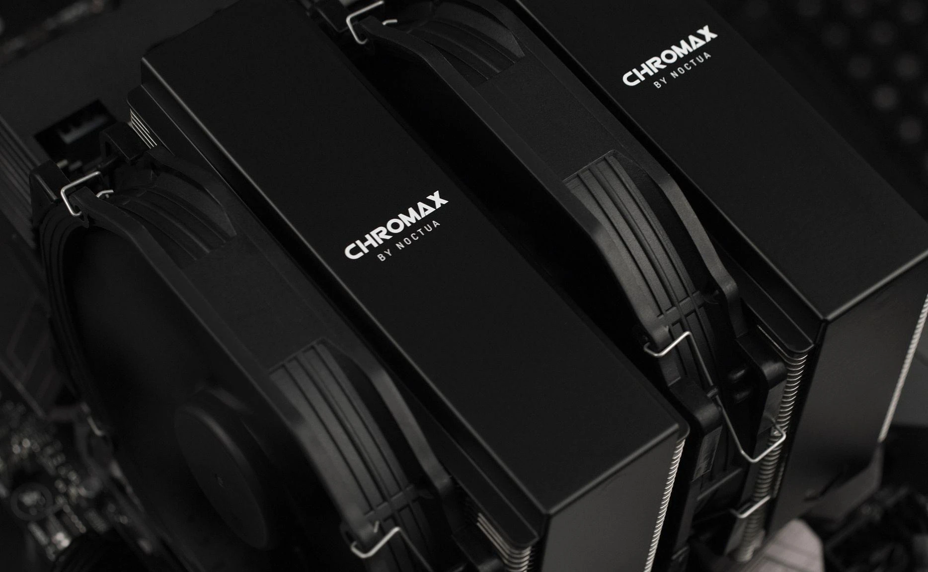 Procesoriaus aušintuvo radiatorių apdaila NOCTUA NA-HC4 chromax.juoda