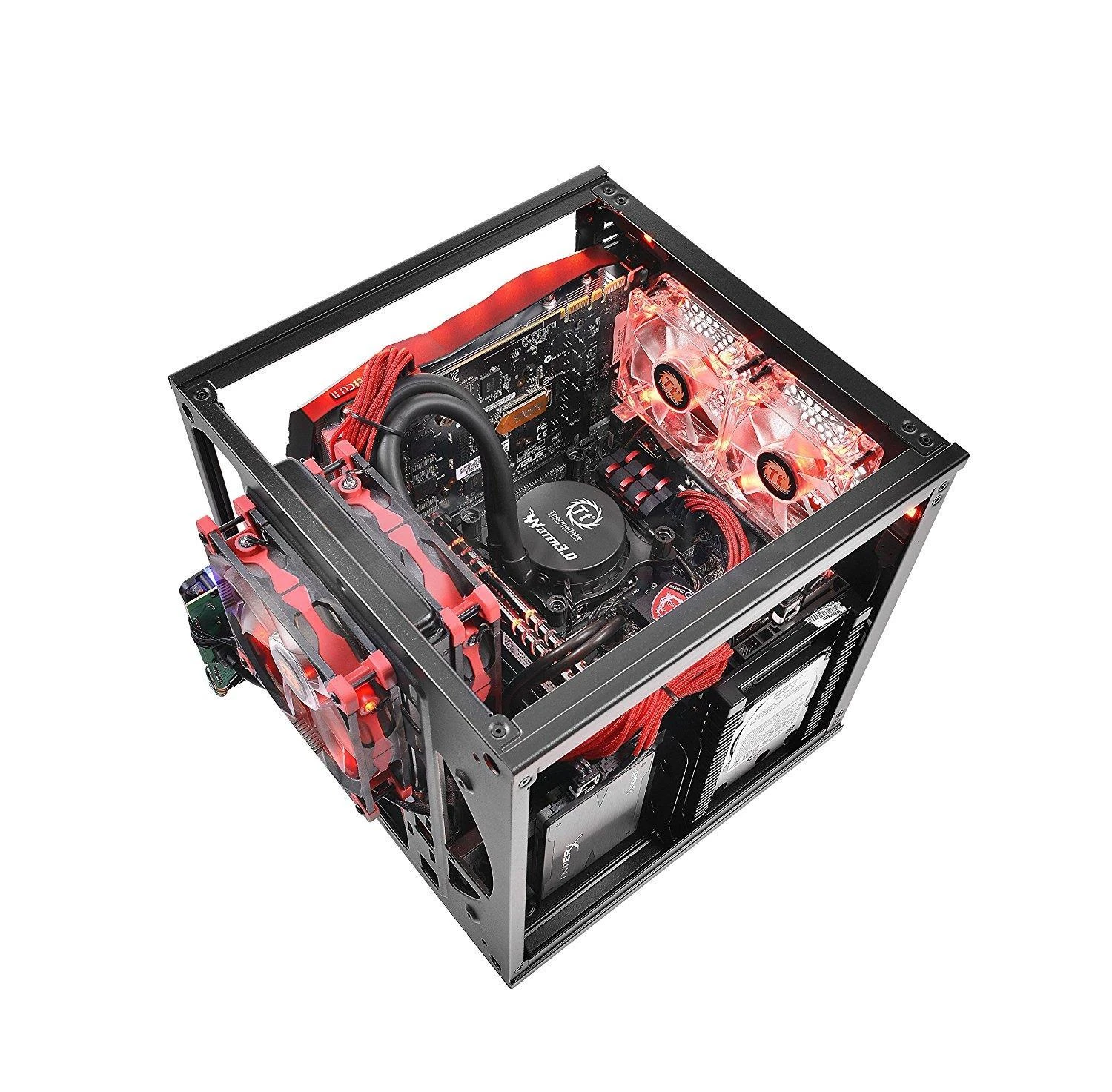 THERMALTAKE Core V1 Mini-ITX Case 2x USB 3.0 ir 1x HD Audio I/O jungtis viršuje, vienas iš anksto įdiegtas 200 mm ventiliatorius