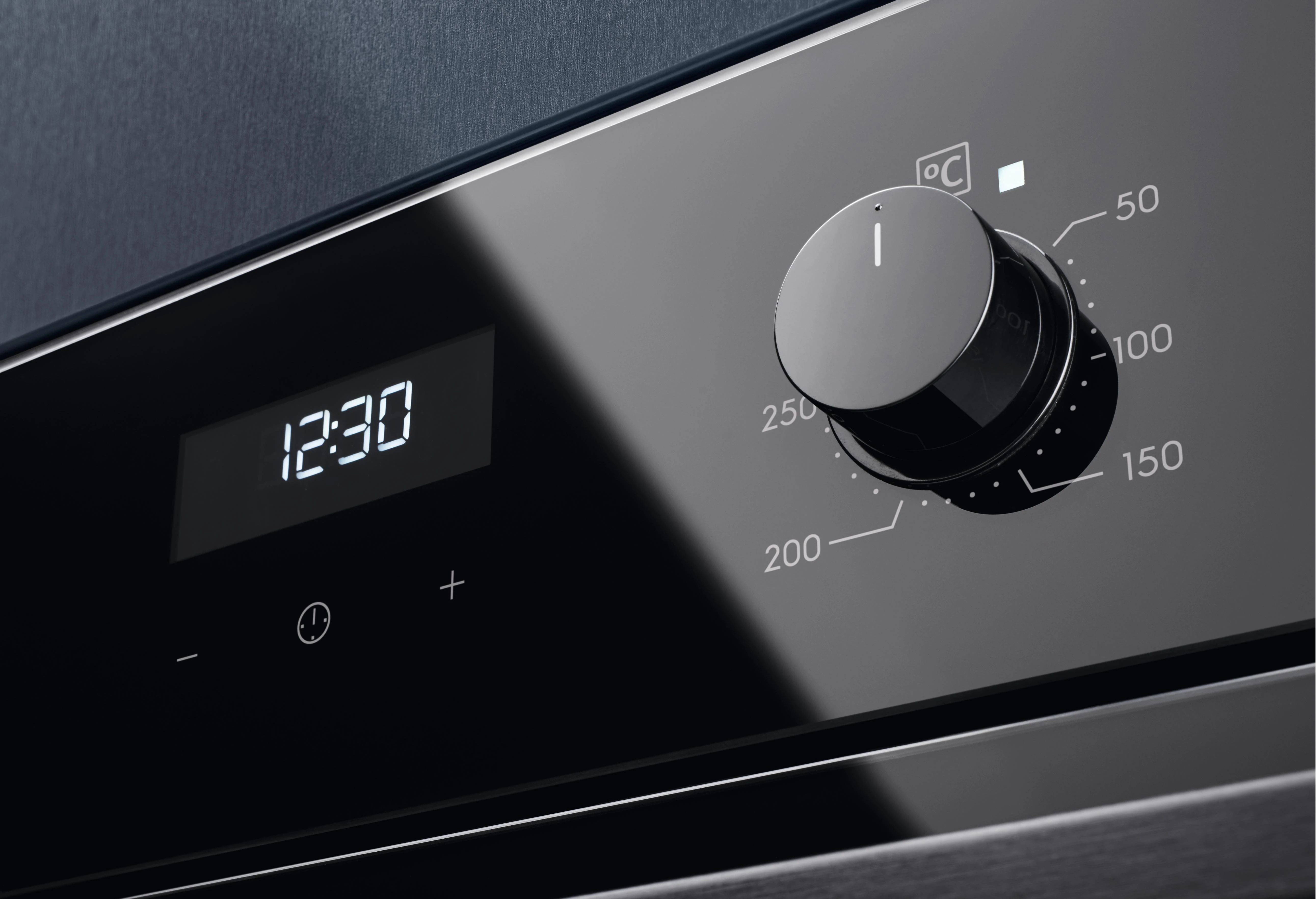 Orkaitė Electrolux EOF5C50BZ