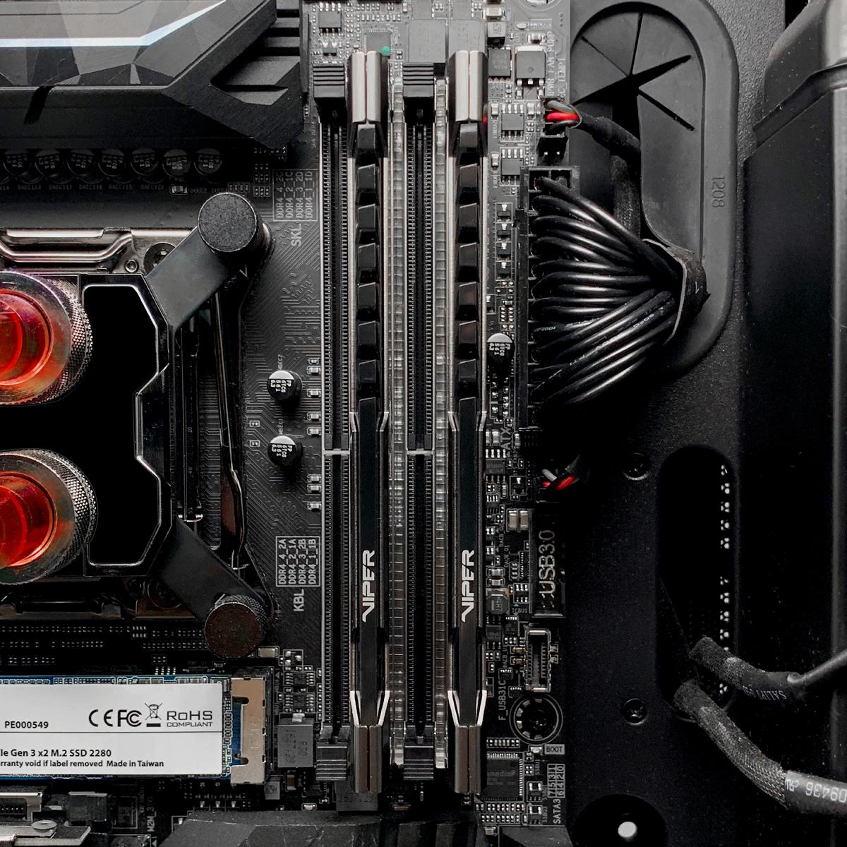 RAM Modulis - Patriot Memory Viper Steel Pvs48g360c8, Juodas