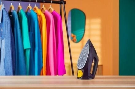 Garų lygintuvas Philips 7000 Serija HV, DST7061/30, tamsios spindinčios violetinės spalvos