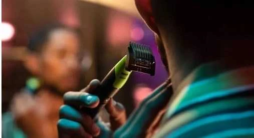Barzdaskutė Philips OneBlade Pro 360 veidui + kūnui, QP4631/65, Juodos ir žalios spalvos
