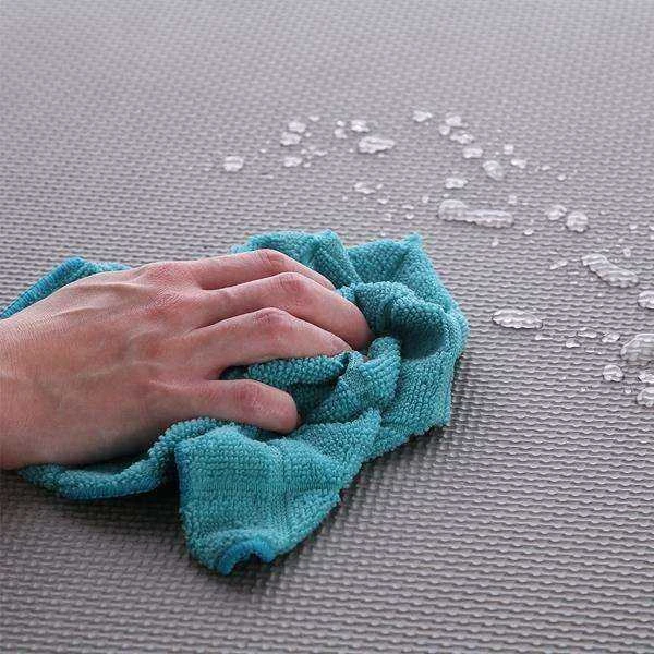 One Fitness Sudedamas kilimėlis treniruotėms HMS MP10 šviesiai pilkas-rožinis-tamsiai pilkas, 60x60x1.0cm (9 dalių)