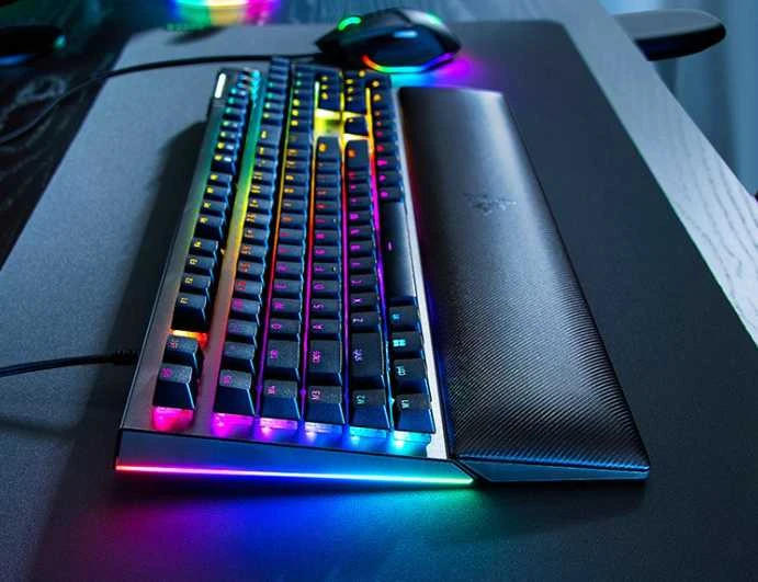 Mechaninė žaidimų klaviatūra Razer BlackWidow V4 X, US išdėstymas, geltonas jungiklis, su laidu, Juodos spalvos
