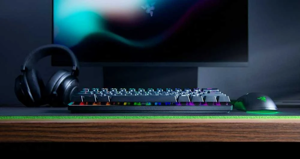 60% Mechaninė Žaidimų klaviatūra Razer Huntsman Mini, Violetinė Switch, Nordic išdėstymas