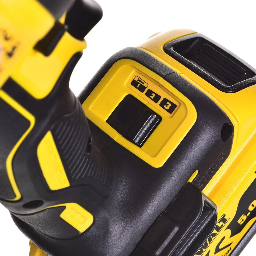 Įrankių rinkinys DeWalt DCK305P3T-QW (DCH273 + DCG405N + DCF887N); 18 V; 3x5,0 Ah akum.