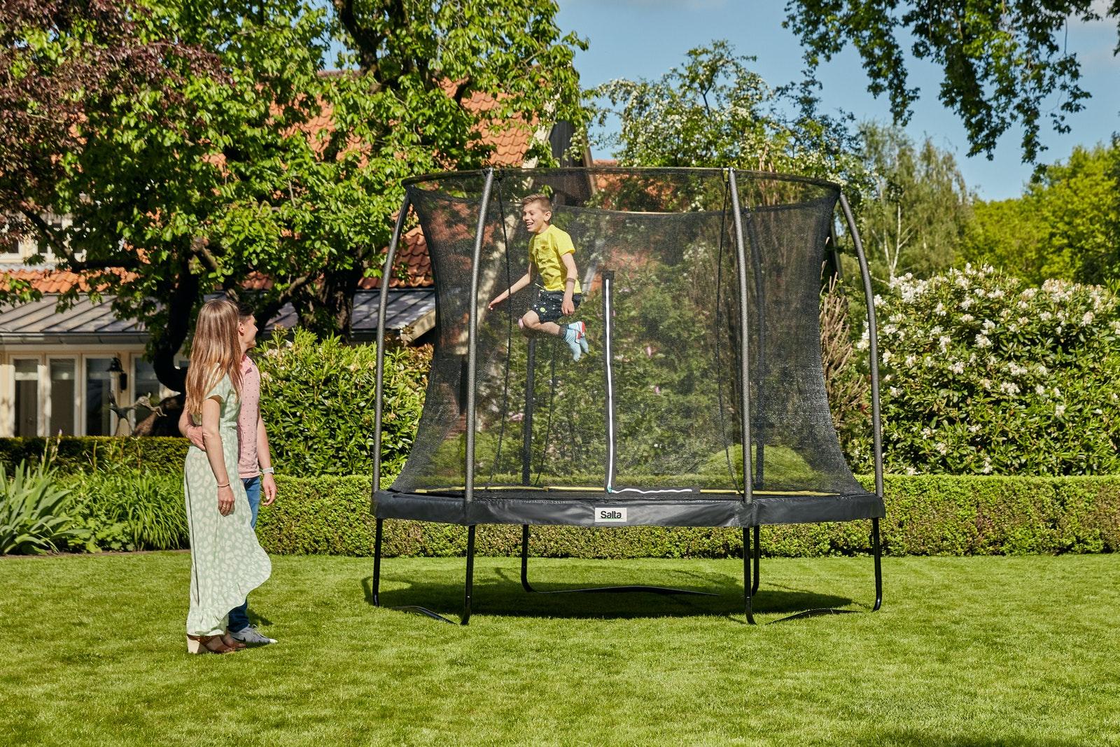 Salta 5074A Outdoor Round Spyruoklė Virš žemės batutas
