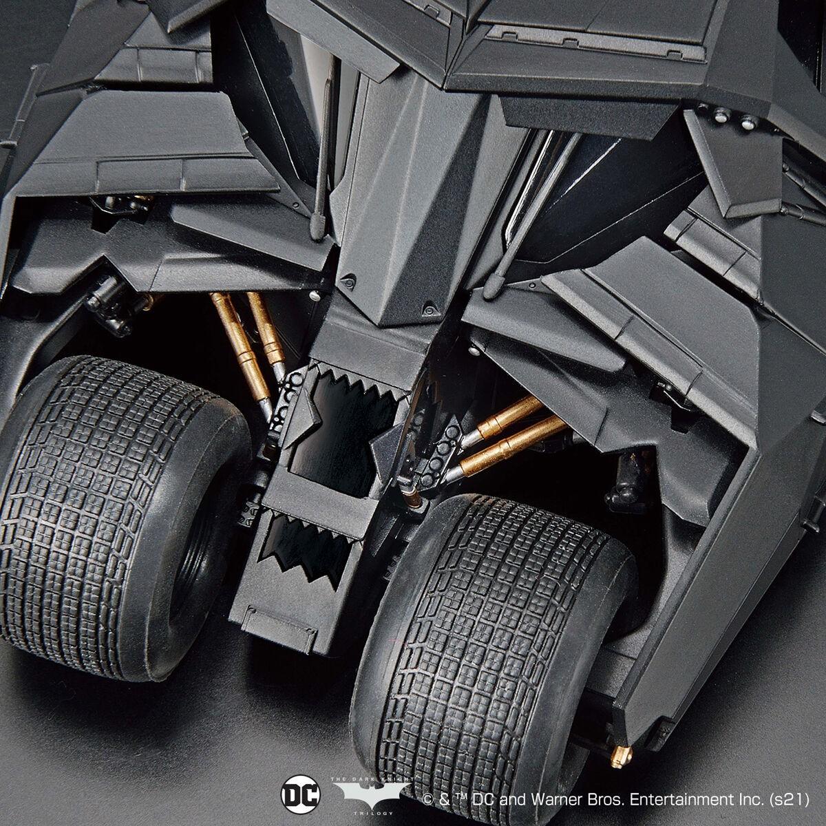 Bandai Batmobilis „Batman Begins“ 1:35 surenkamas modelis