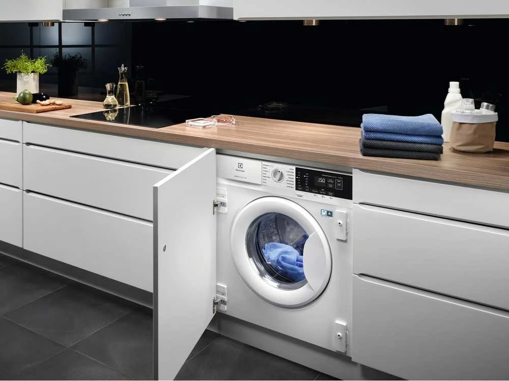 Įmontuojama Skalbimo Mašina - Electrolux EWN7F447WIP
