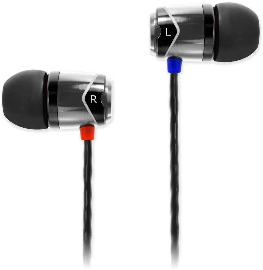 SoundMagic E10 su L ir R žymėjimu