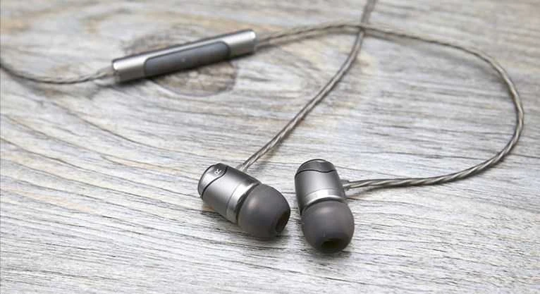 SoundMagic E11C ausinės