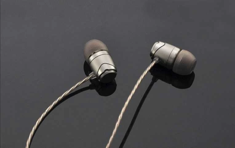 SoundMagic E11C ausinės
