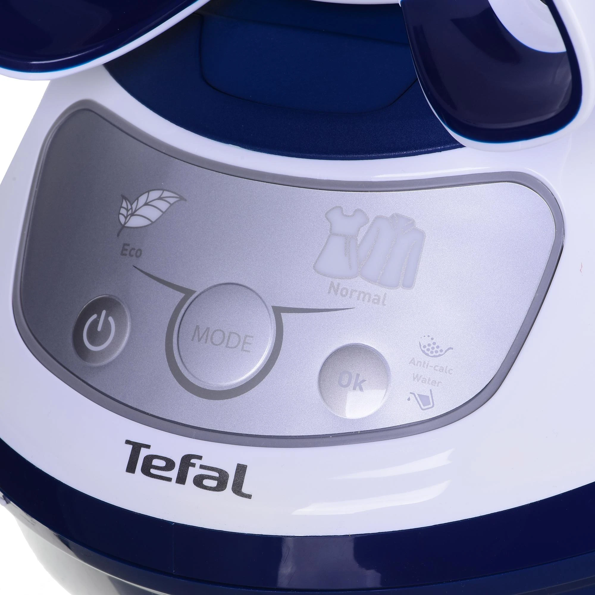 TEFAL | Garo generatorius | GV9221E0 Pro Express Protect | 2600 W | 1,8 l | 7,6 baro | Vertikali garų funkcija | Kalkių valymo funkcija | Mėlyna/Baltas