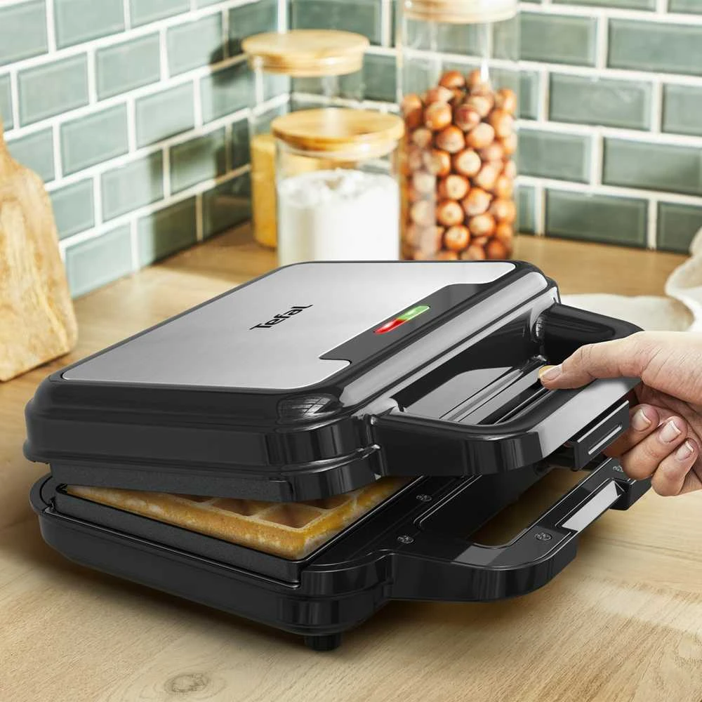 Sumuštinių keptuvas - vaflinė Tefal SW383D10, 700 W