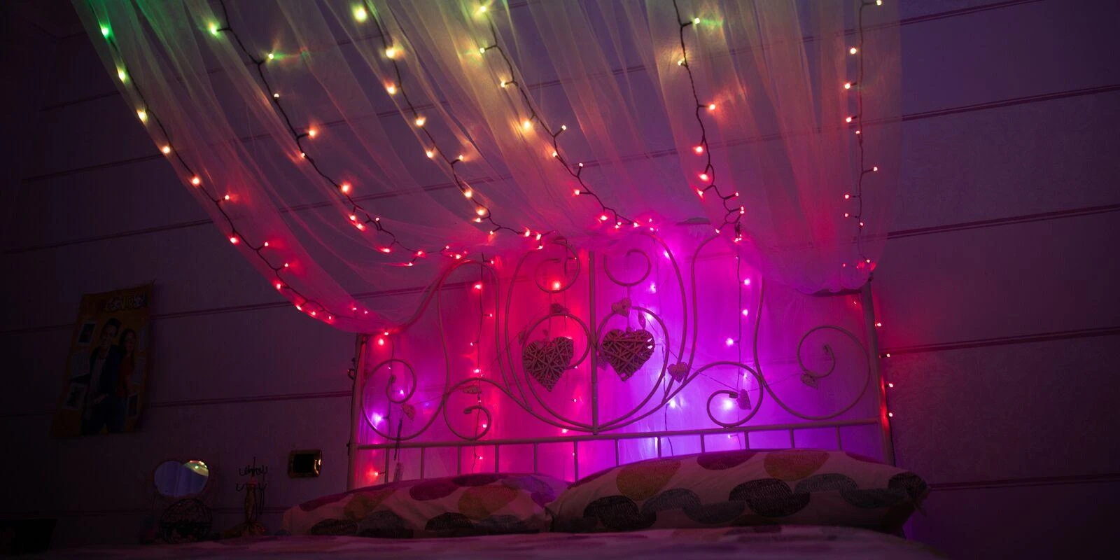 Kalėdinė išmanioji lempučių girlianda Twinkly Strings 250 LED RGB, daugiaspalvės