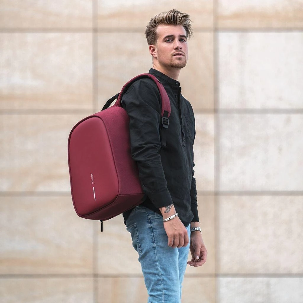 Kuprinė su apsauga nuo vagių XD Design Bobby Hero Regular, Raudonos spalvos