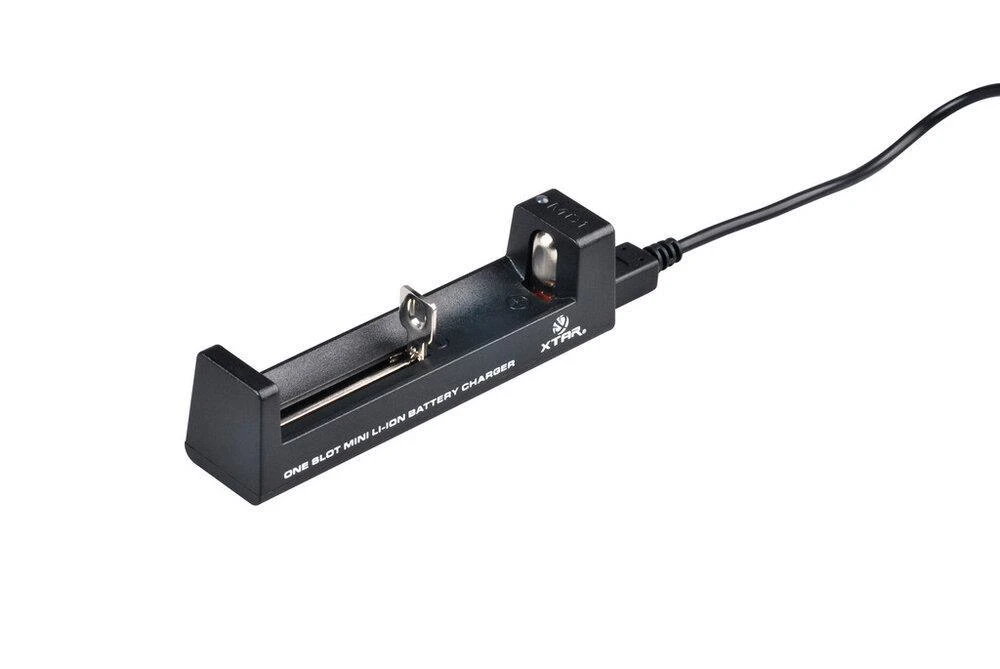 XTAR MC1 vieno lizdo baterijų įkroviklis su USB laidu